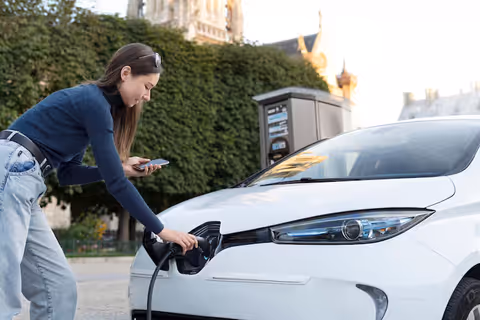 Electric Cars Guide: Technology, Charging, and Performance